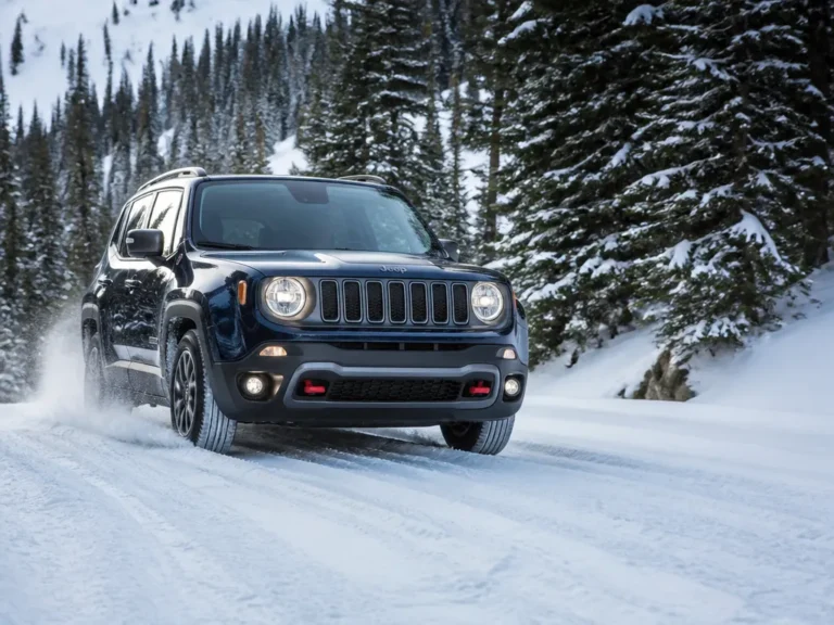 jeep renegade in snow and winter driving