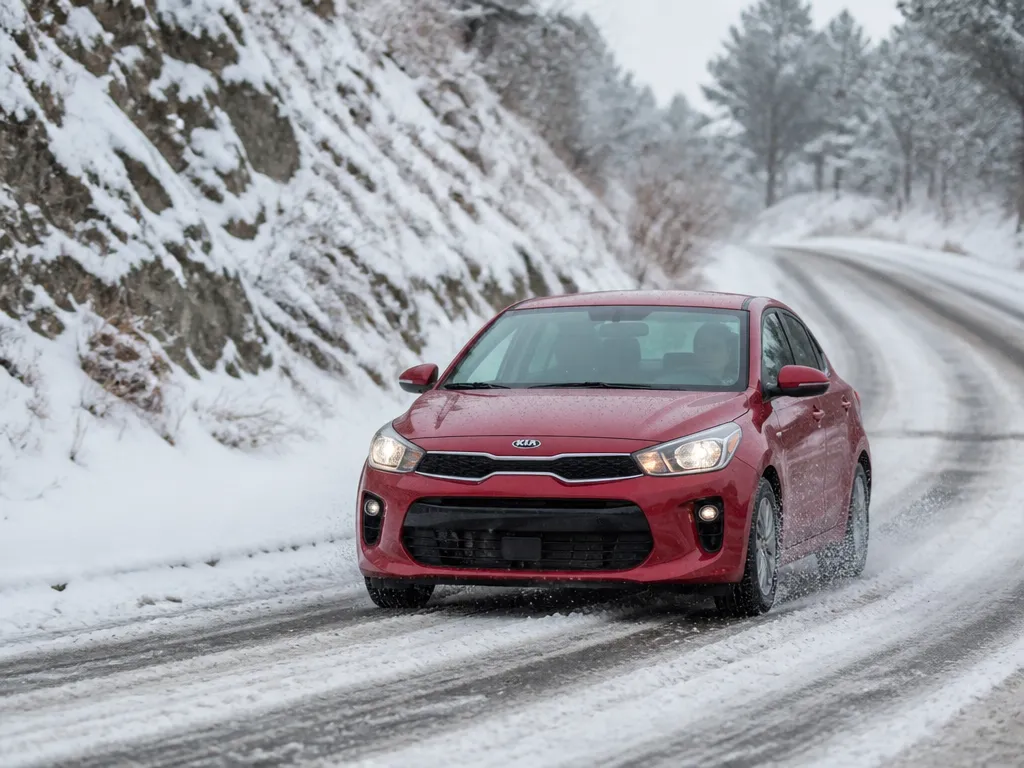 Kia Rio In Snow And Winter Driving - kia rio in snow and winter driving
