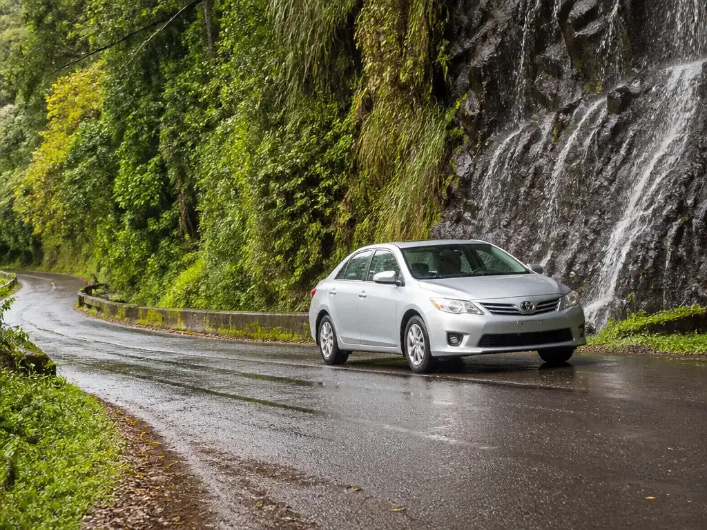 Managing Road Hazards And Weather - do you need suv for road to hana maui