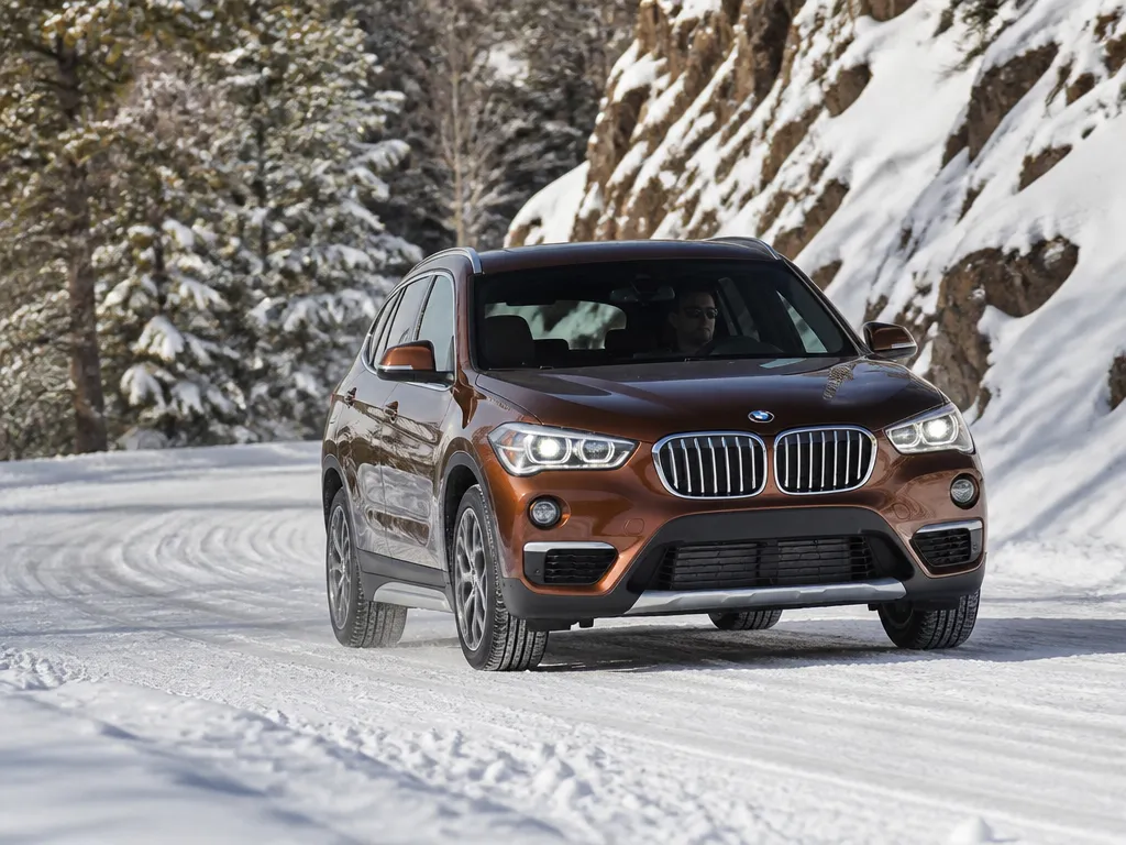 Snow Task Performance: Start, Climb, Stop - bmw x1 in snow and winter driving