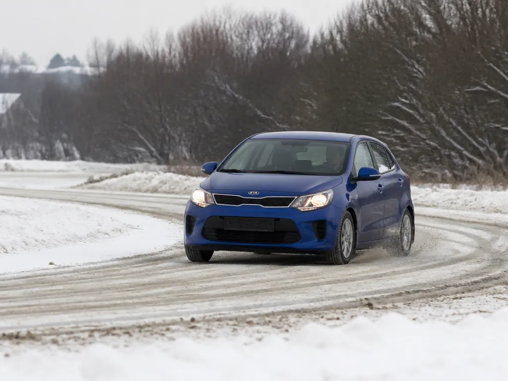 Turning Grip And Understeer Tendencies - kia rio in snow and winter driving