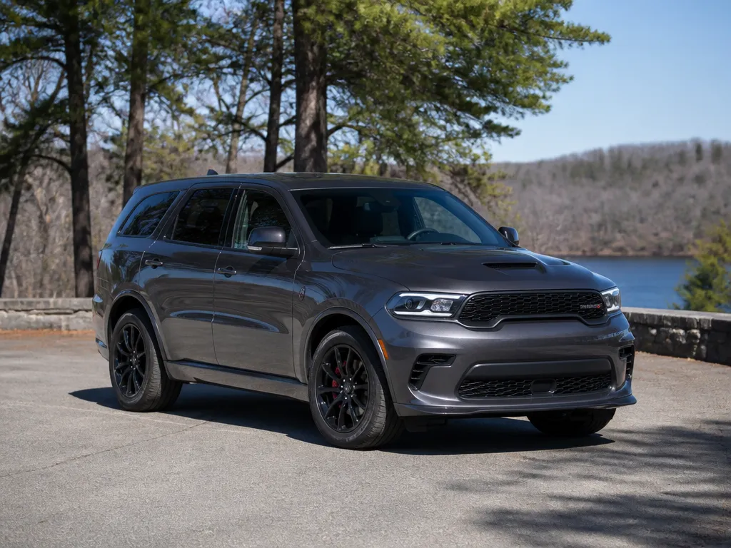 1. Dodge Durango - best cars for obese drivers